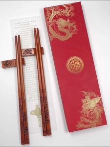 2 Pairs Chinese Dragon Phoenix Wooden Chopsticks Premium Gift Set with Stand for Wedding Christmas Valentine‘s Thanksgiving