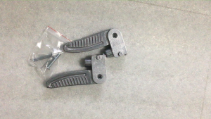 (1 cặp) Để chân sau xe điện GOGO