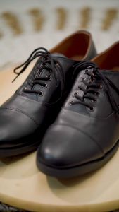Wajendra x MNDY - Oxford Full Black: Sepatu Formal Hitam Pria & Garansi Tukar Ukuran