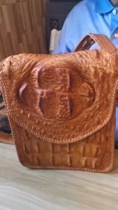 Very Cool shoulder Bag Made Crocodile Leather