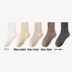 Tất dài nữ MiiOW làm bằng vải lông cừu dày dặn ấm áp thoải mái