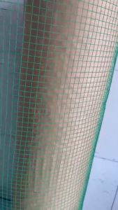 (Khổ rộng 1m - dài 30m )Dưới sắt bọc nhựa lưới chống chuột làm chuồng trại mắt 1.2cm