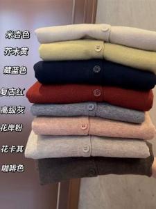 เสื้อคาร์ดิแกนถักผ้าขนสัตว์ทรงหลวมสไตล์เกาหลีคอปิดกระดุมแขนยาวทรงหลวมบางๆ เสื้อคลุมกันหนาวสำหรับผู้หญิงในฤดูใบไม้ผลิและฤดูใบไม้ร่วง