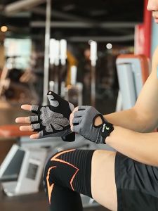 VitoRand High Quality Lightweight Sports Fitness Gym Gloves Sarung Tangan Kebugaran