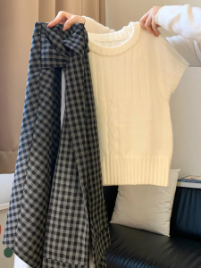 Spring Fashion Knitted Set Womens Twisted Top And Plaid Skirt Two-Piece Ensemble High-End Feel round Neck Long Sleeve Long Pants