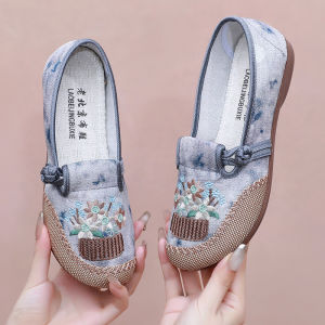 Giày Vải Phong Cách Dân Tộc Cổ Điển Cho Phụ Nữ Giày Đơn Mềm Thêu Họa Tiết Hoa Giày Mẹ Thoải Mái Thường Ngày