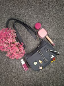 Tas Viccy Slingbag & Shoulder Bag Serut Tas Selempang Tas Bahu Bahan Kodura Terbaru