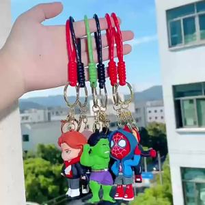 hot toys | Marvel Spiderman Silicone Móc Khóa Hoạt Hình Siêu Anh Hùng Mặt Dây Chuyền Móc Khóa Disney Túi Phụ Kiện Quà Tặng Giáng Sinh Cho Mọi Lứa Tuổi