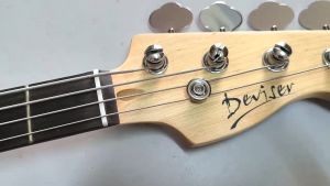 Deviser L-B1 4-String Electric Bass Guitar