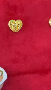 Poh Heng Jewellery 24K Heart Earrings in Yellow Gold [Price By Weight]