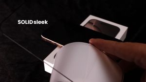 Miếng Dán Cường Lực Nhám Chống Vân Tay ZEELOT SOLIDsleek 2.5D ANTI GLARE cho iPhone 16/16 Plus/ 16 Pro/ iPhone 16 ProMax