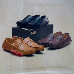 [🥇ของแท้100%🚚ส่งเร็ว🆓ฟรี...ถุงเท้า 1 คู่] BAOJI รองเท้าโลฟเฟอร์ชาย รองเท้าหนังสลิปออนชาย หนังนุ่ม รุ่น BK5070 หนังนุ่ม หล่อเท่ สวมใส่สบายเท้า