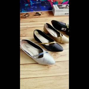 Sepatu Flat Wanita: Pilihan Terbaik untuk Kegiatan Sehari-hari