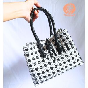 TAS ANYAMAN JALI PREMIUM PETTY SIZE S TAS WANITA BAHAN PLASTIK LENTUR