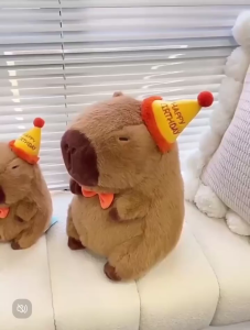 30/40cm Capibara Doll คาปิบาร่า ตุ๊กตา หมวกวันเกิด คาปิบาร่า ตลกดี น้ำมูก ของเล่นตุ๊กตา ร็อคดอลล์