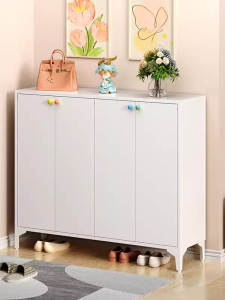 Dibio | Shoe Rack in the Outdoor Hallway