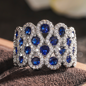 Huitan Elegant Silver Color Women Ring Inlaid Blue Cubic Zirconia For Wedding Party Engagement Luxury Fancy Accessories Jewelry