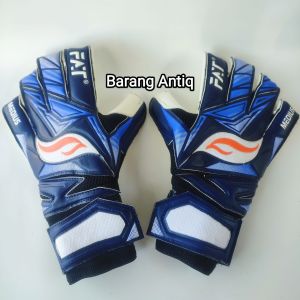 Sarung tangan kiper terbaru Fat Madius lengket