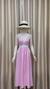 Đầm maxi sọc xòe phối viền trắng sành điệu