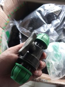 Sambungan pipa HDPE stop kran atau ball Valve ukuran 20 mm atau 1/2 inch