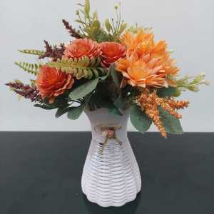 Bunga Hias Keranjang Plastik Cantik Pajangan Mawar Krisan Tulip