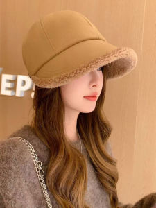 Thickened Fleece Winter Fishing Cap Womens Autumn Winter Cycling Warm Hat Versatile Small Face Duckbill Cap Casual Style