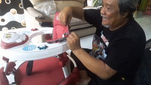 Jok Baby Walker Family FB 880 Kain Busa Apolo Geledekan