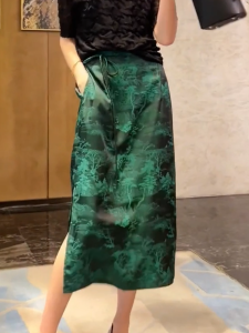 MANMI | Elegant Split Hem Print Half Skirt