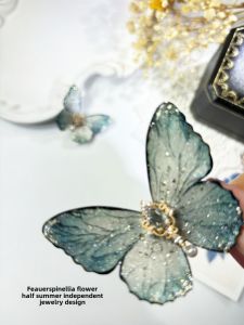 Retro Ice Grey Blue Butterfly Edge Hair Clip Duckbill Clip Sparkling Elegant Court Accessories Girls Side Hair Accessories