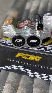 KALIPER FORMULA SWITS FJN 4P MONOBLOK KALIPER KANAN UNIVERSAL