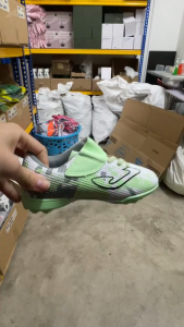 kasut bola sepak budak kasut bola sepak budak kasut sukan perempuan kids shoes size 28-41 kids football shoes training shoes kids sport shoes futsal soccer kasut sukan