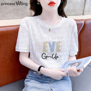 WANGGONGZHU | เสื้อยืดคอกลมปักลายแขนสั้นผู้หญิงฤดูร้อน 2025 แฟชั่นใหม่ลดอายุ เสื้อตัวบนลูกไม้โปร่ง ทรงหลวม สไตล์เกาหลี