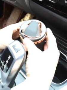 Car Ashtray with Cover LED Night Light Ashtray Portable Ashtray