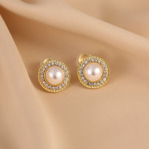 French Luxurious Pearl Earrings Women High-End Vintage Hong Kong Style No Piercing Mosquito Coil Tray Ear Clip Fashion Jewelry