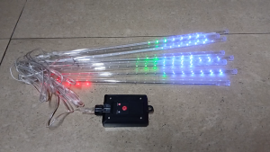 Solar Powered Meteor Shower Lights 8 Tubes Outdoor Garden Holiday Decorative Lights