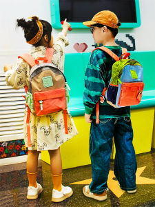 กระเป๋าเป้สะพายหลังเดินทางสำหรับเด็กนักเรียนประถมศึกษา น้ำหนักเบา กระเป๋าใส่หนังสือสำหรับเด็กชายและเด็กหญิง กระเป๋าเป้สะพายหลังสำหรับเด็กอนุบาล