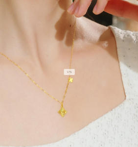 ZHOU LIU FU 周六福 สร้อยคอจี้ทอง 75% 18K Four-leaf Clover Necklace Dazzling Colors Trendy Chain Necklace for Women 40+5CM C0621041