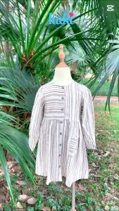 Váy bé gái dài tay hai túi ốp đáng yêu + Đầm cho bé gái chất liệu Linen cao cấp xuất khẩu HAKI HK492 (10-26kg)
