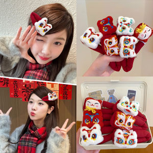 ที่คาดผมลายช้างเสือต้อนรับปีใหม่ขนาดใหญ่ สไตล์การ์ตูนสุดน่ารัก ที่คาดผมขอบขอบสีแดง ที่คาดผมสำหรับหน้าม้าปีนี้