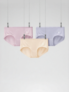 BANANAIN | No Marks Breathable Skin-Friendly Red Silk Modal Briefs