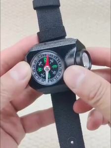 Thiết bị sinh tồn đồng hồ công nghệ đen đèn pin la bàn đèn đeo tay đi bộ đường dài ngoài trời chạy bộ chống nước.