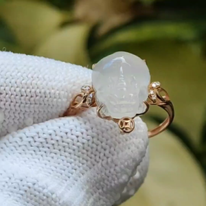 Icy Translucent Natural Type A Jadeite Jade Crafted as Pixiu set on 18k as Ring certificate weighs 2.22 grams measurement 11.7 * 9.8 * 5.8 mm (18kring40)