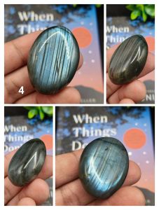💜 ลาบลาดอไลท์ ( Labradorite ) หลากสี  ก้อนขัดเงาทรงสบู่ สีสันสวยๆ น่ารักๆ เเบบน่าสะสม ตั้งโชว์ในบ้านให้สบายตา / มีให้เลือก 5 แบบ ⭐