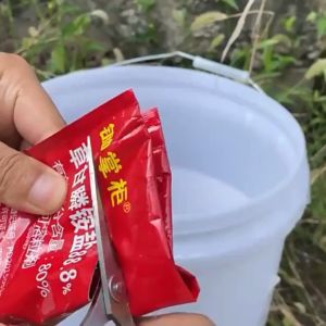 Buy 1 Get 1 Free - 100G High-Efficiency Herbicide Granules Quick Weed Killer Persistent Herb Control Outdoor & Garden Pest Control 100% Effective New