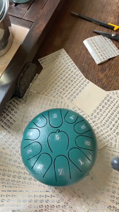 Luyin Steel Tongue Drum Ethereal Drum 6 Inci 11 Lama Ringan untuk Pencinta Muzik Yoga Meditasi 鲁儒华蜀15音空灵鼓忘忧鼓空灵鼓钢舌鼓打击乐器色空鼓无忧鼓