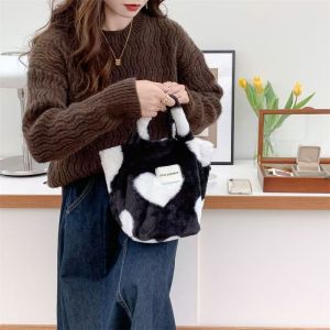 Heart Plush Hand-Carrying Bag Winter 2024 New Arrival Korean Ins Bucket Bag Cute Student Portable Womens Bag Easiest for Match