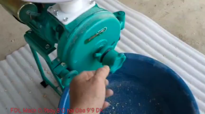 Máy nghiền bột mịn và vỡ làm thức ăn cho vật nuôi   công suất 15kw