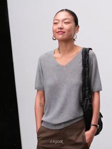 Lagur | Moisture Wicking Slim Fit V-Neck Loose Casual Gray T-Shirt