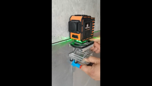 Giá treo máy lazer gắn tường tiện lợi có kèm thước đo đo trần thạc chính xác cao