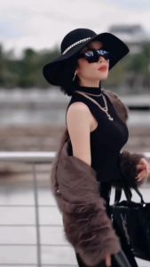 Mũ Dạ Nỉ Vành Rộng Phối Xích